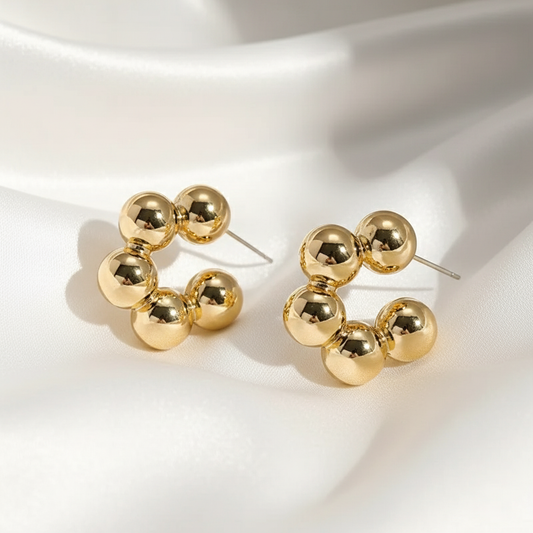 Gouden Bal in C-Vorm Oorbellen