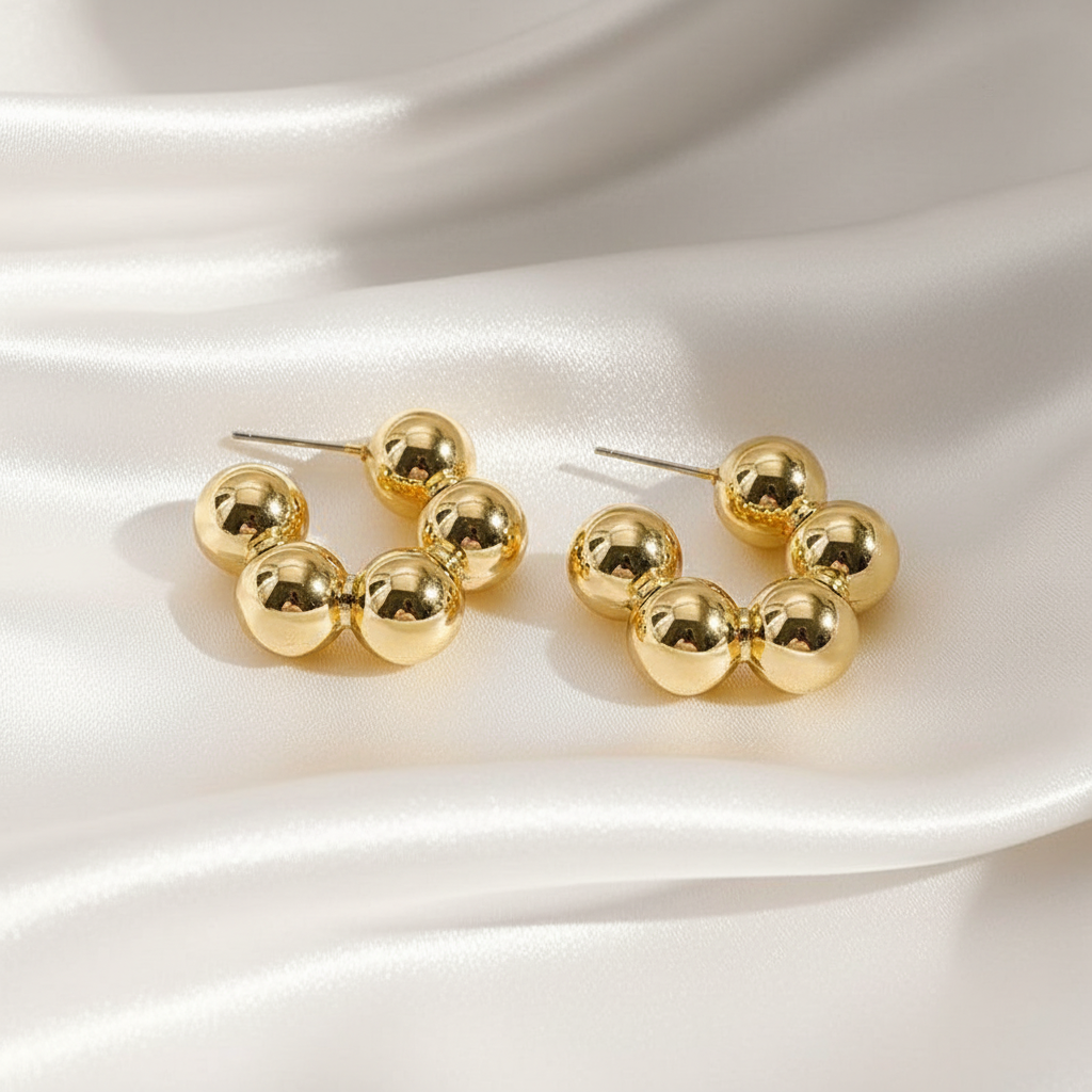 Gouden Bal in C-Vorm Oorbellen
